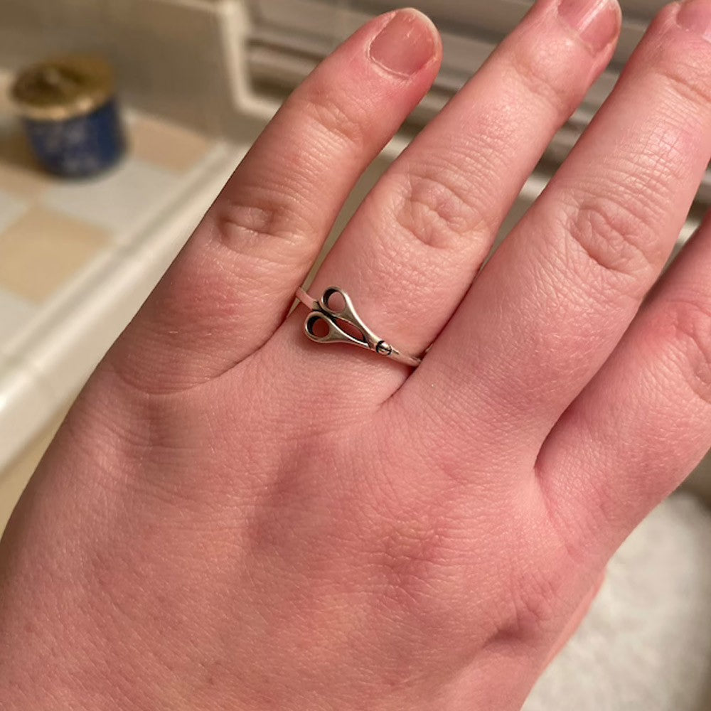 Personalized Necklace/Ring For Barber