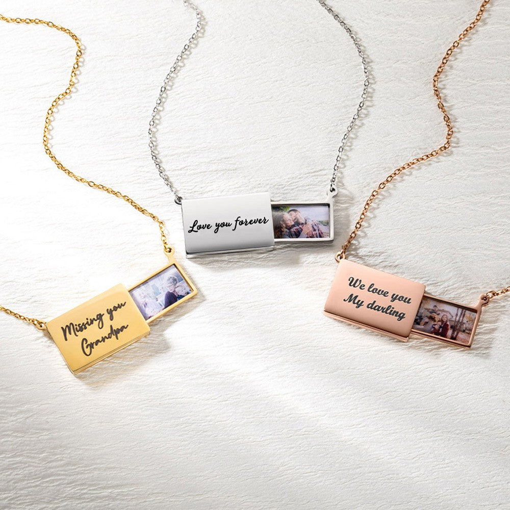 Custom Engraved Photo Locket Necklace, Picture Holder Locket Necklace, Memorial Gift, Birthday/Valentine's Day/Anniversary Gift for Mom/Her/Family