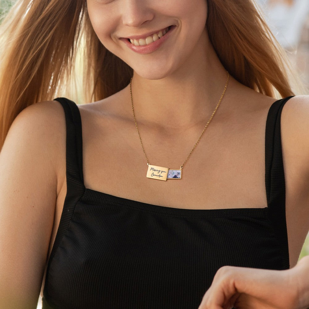 Custom Engraved Photo Locket Necklace, Picture Holder Locket Necklace, Memorial Gift, Birthday/Valentine's Day/Anniversary Gift for Mom/Her/Family