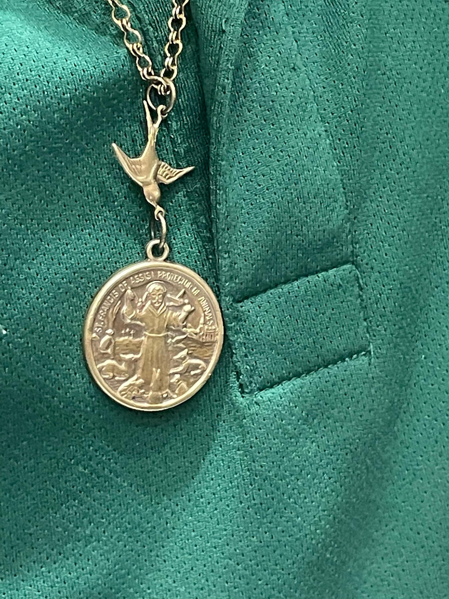Vintage Jewelry - Vintage Necklace - Saint Francis necklace - Brass Necklace - Religious jewelry - Catholic necklace - handmade jewelry