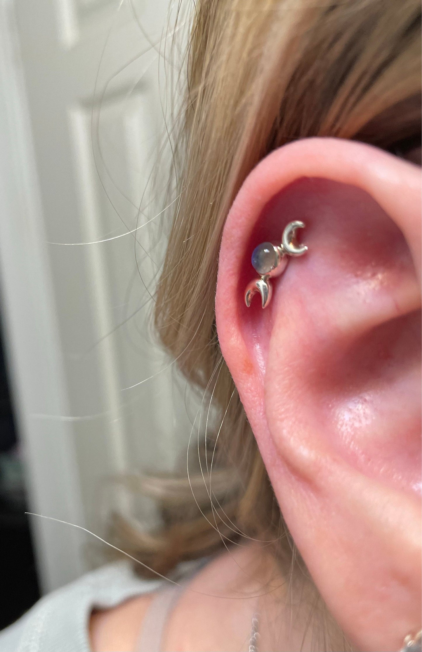 Hecate Symbol Earring • Goddess of Witchcraft and Magic Jewelry • Twin Moons Helix Earring • Moonstone Cartilage Silver Piercing - CRT004