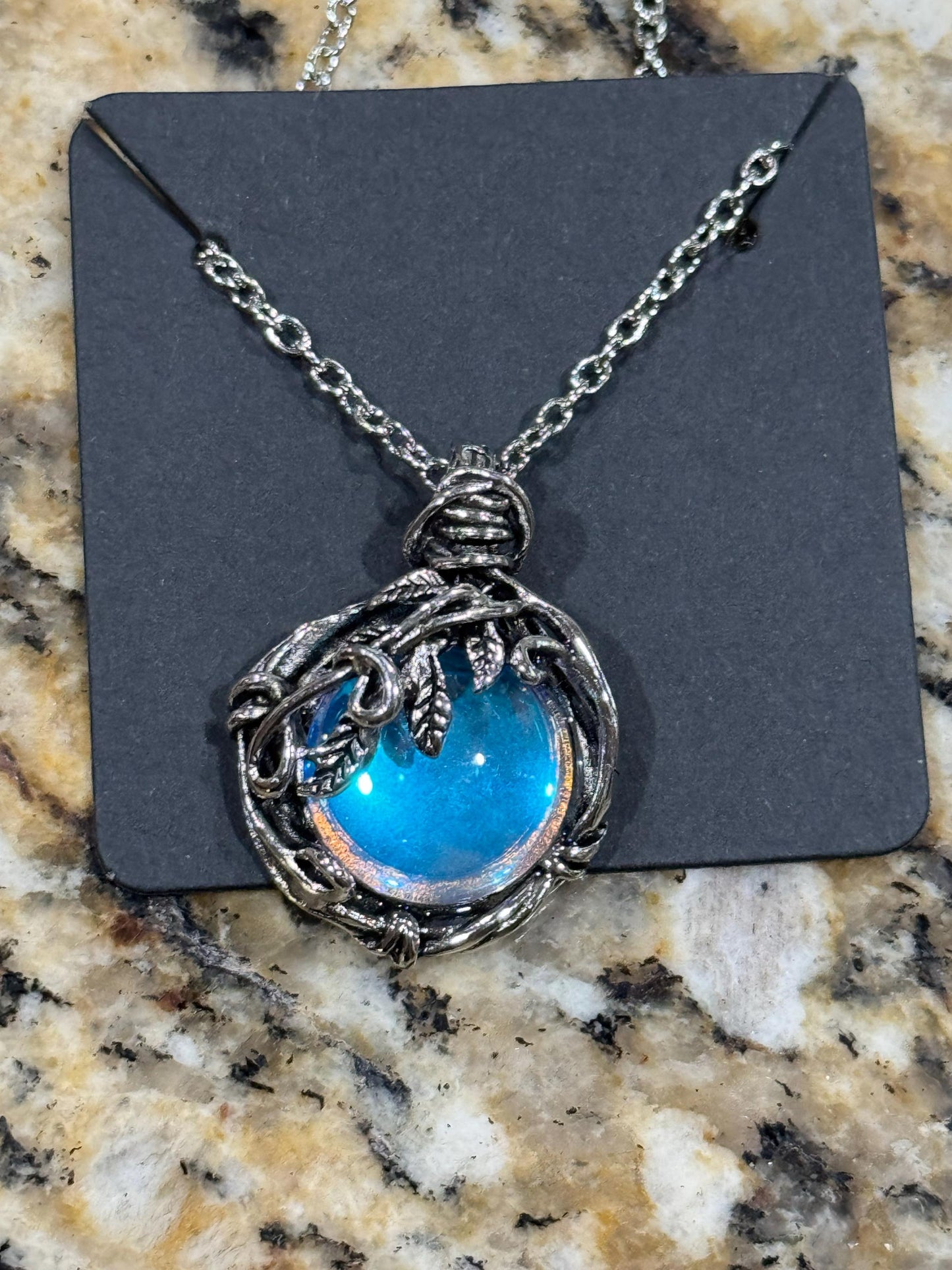 Witch’s Mirror Necklace | Hexenspiegel Protection Amulet From Dark Arts | Wiccan Amulet | Alter Tool