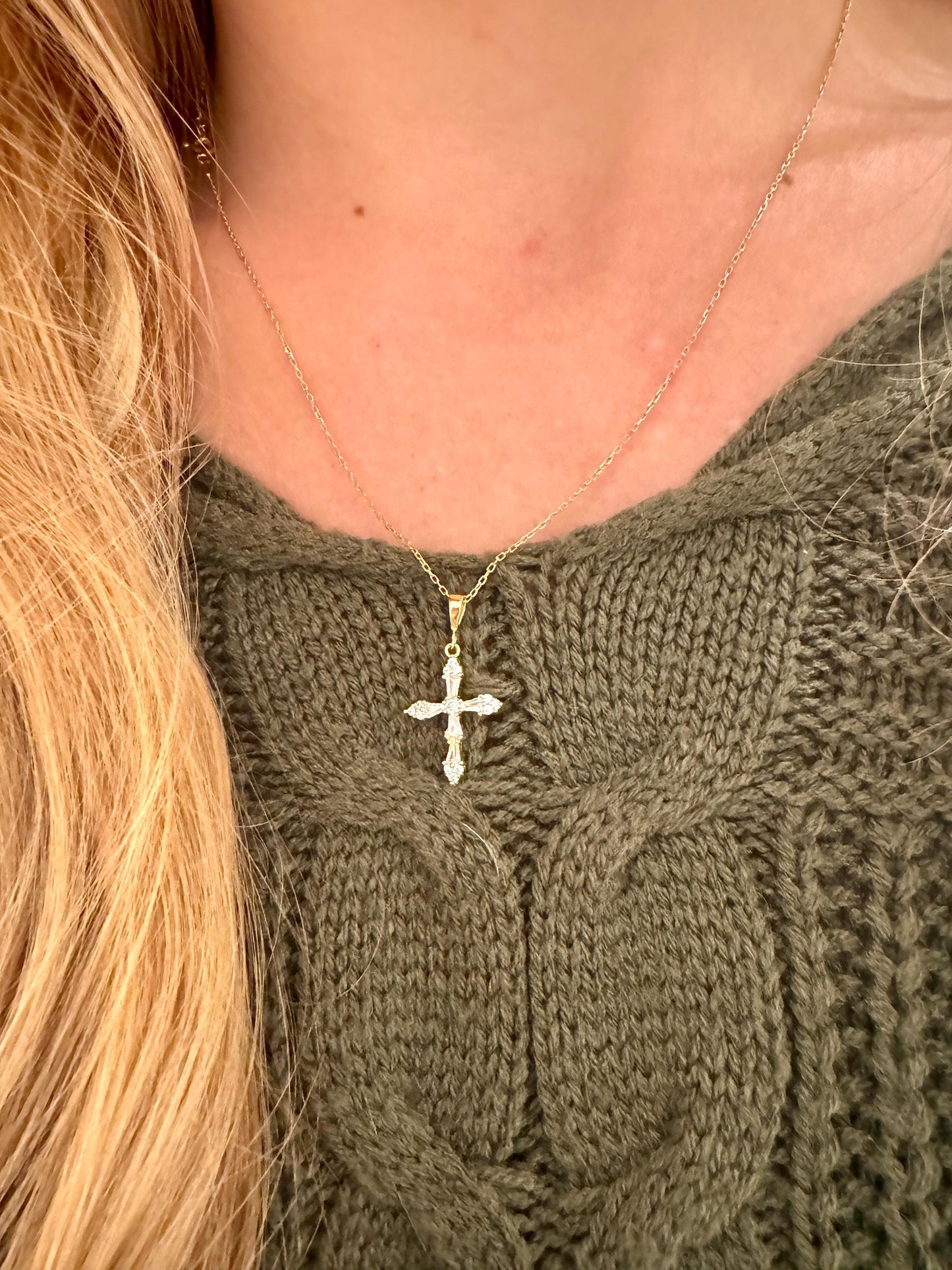 Minimalist Diamond Cross Necklace,Pave Cross Necklace, Baptism Gift,Cross Jewelry, Communion Cross Necklaces, Religious Protective Necklace