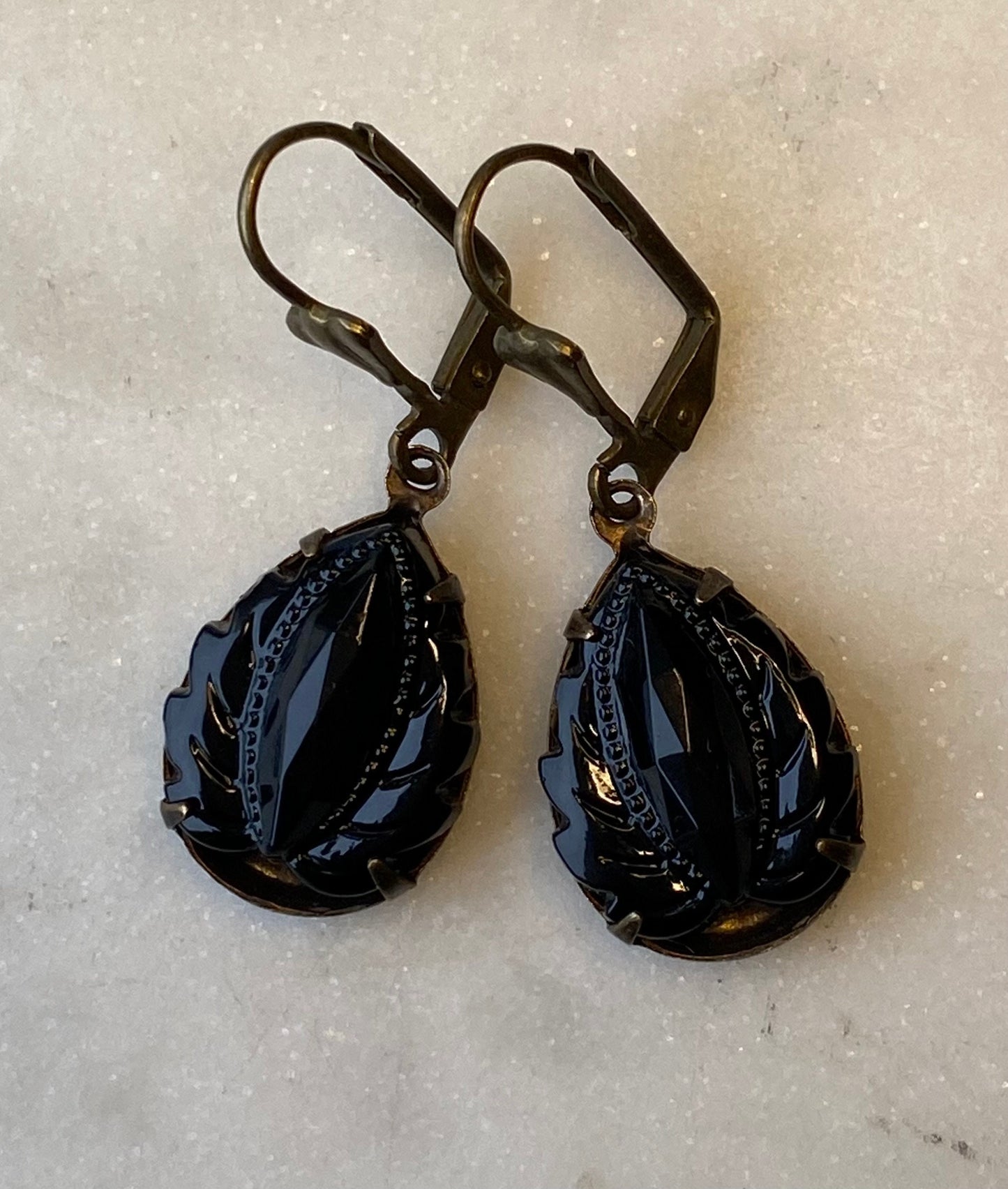 Vintage West German Jet Black Onyx Leaf 18 x 13 mm Faceted Glass Earrings
