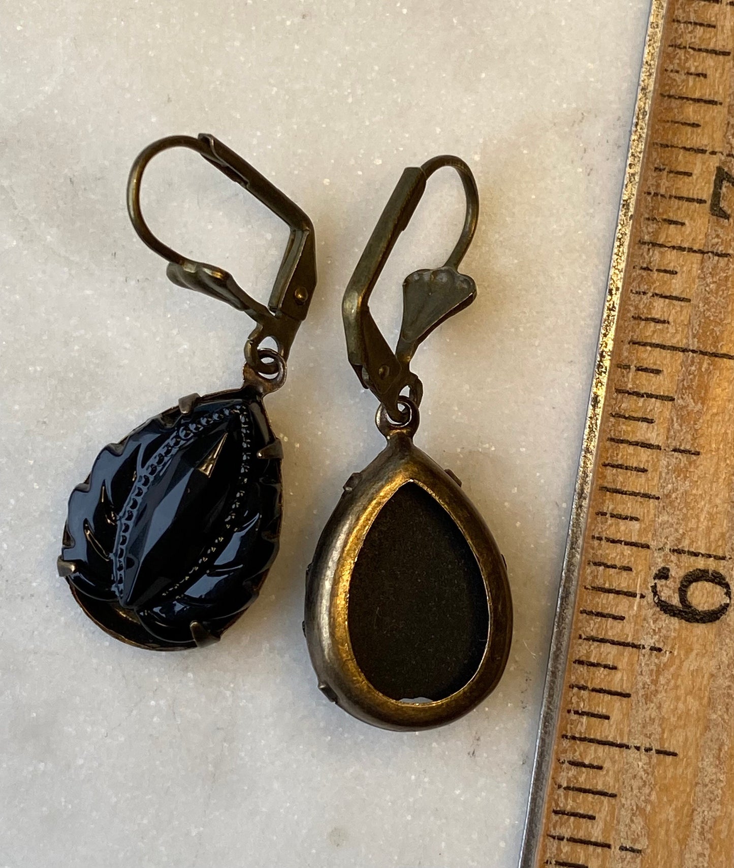 Vintage West German Jet Black Onyx Leaf 18 x 13 mm Faceted Glass Earrings