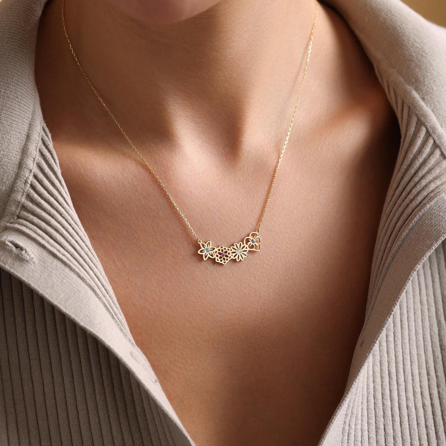 Dainty Birthflower necklace , Personalized Christmas Gift, Birthflower Necklace with Birthstone, Family necklace, Mothers day gift