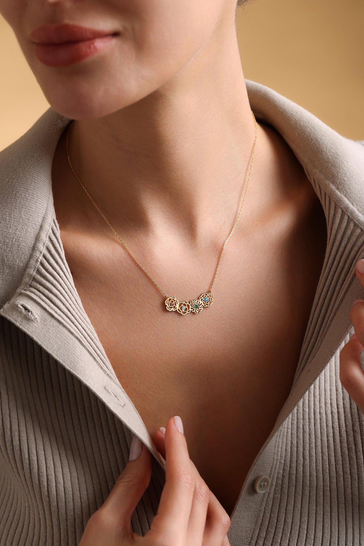 Dainty Birthflower necklace , Personalized Christmas Gift, Birthflower Necklace with Birthstone, Family necklace, Mothers day gift