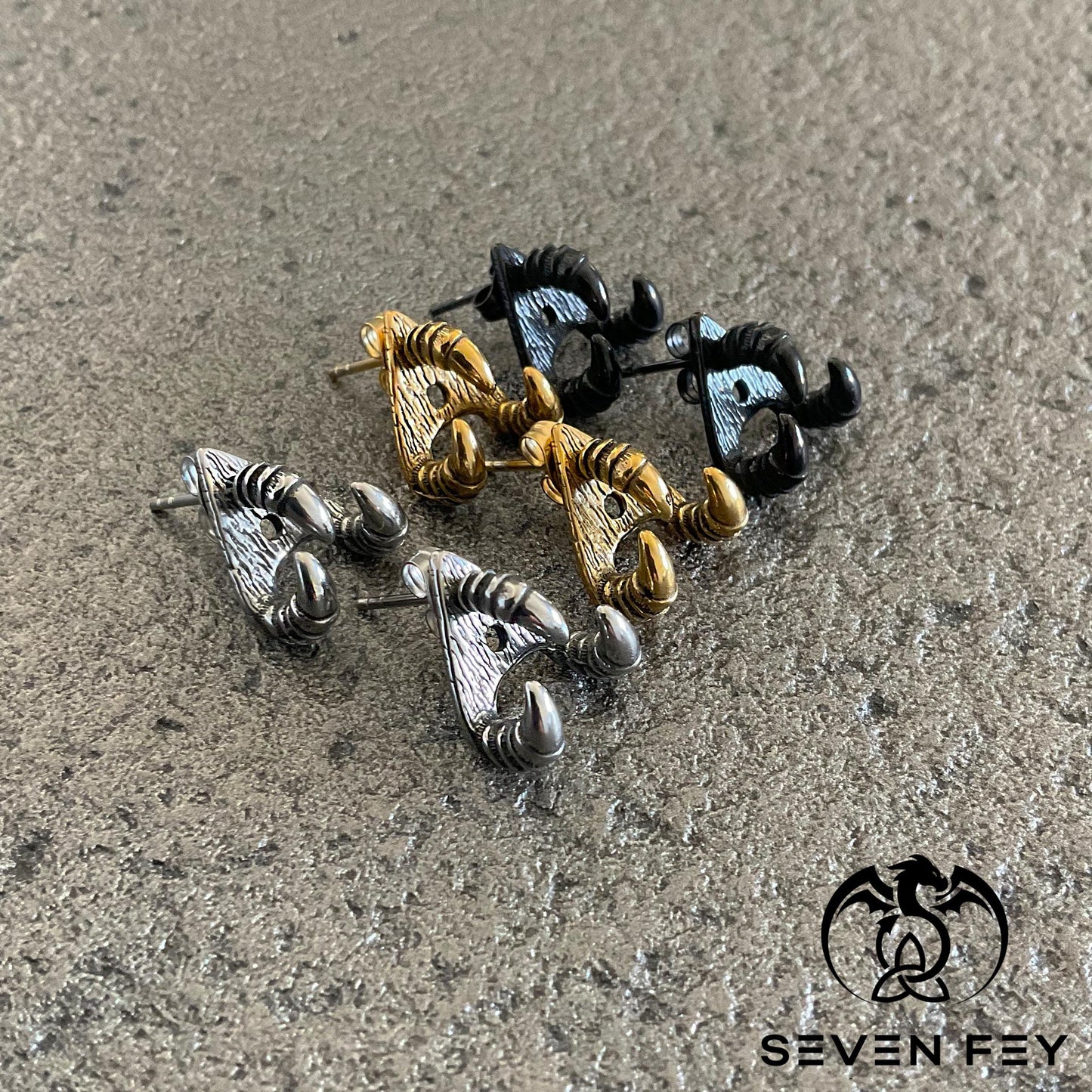 Dragon Claw Front and back earrings, claw earrings, Ear jacket earrings, Gothic earrings, edgy earring, dragon earrings, dragon claw studs