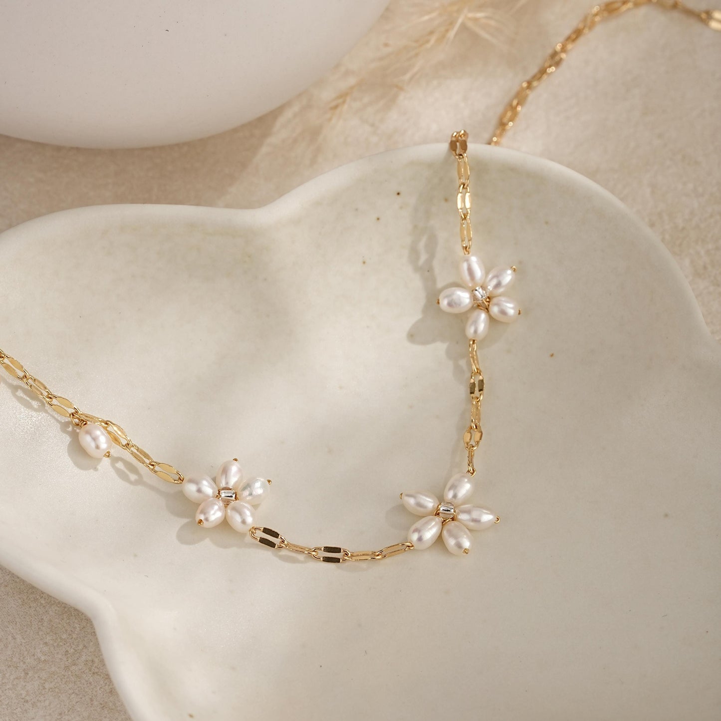Freshwater Pearl Earrings,Dainty Flower Hoop Earrings,Daisy Pearl Earrings,Pearl Bracelet,Bridal Earrings,Wedding Earrings,Pearl Jewelry Set