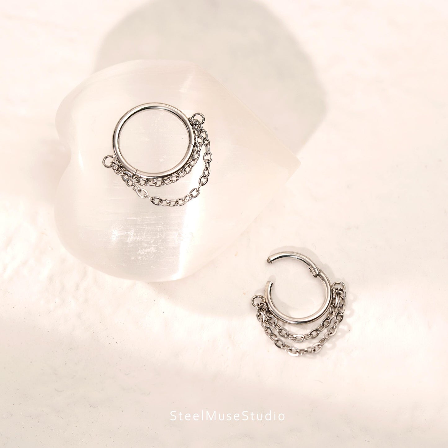 16G Titanium Single Chain Clicker Hoops • Huggie Earrings • Cartilage Hoop • Nose Ring • Hinged Segment • Helix Conch Septum Jewelry • Gift