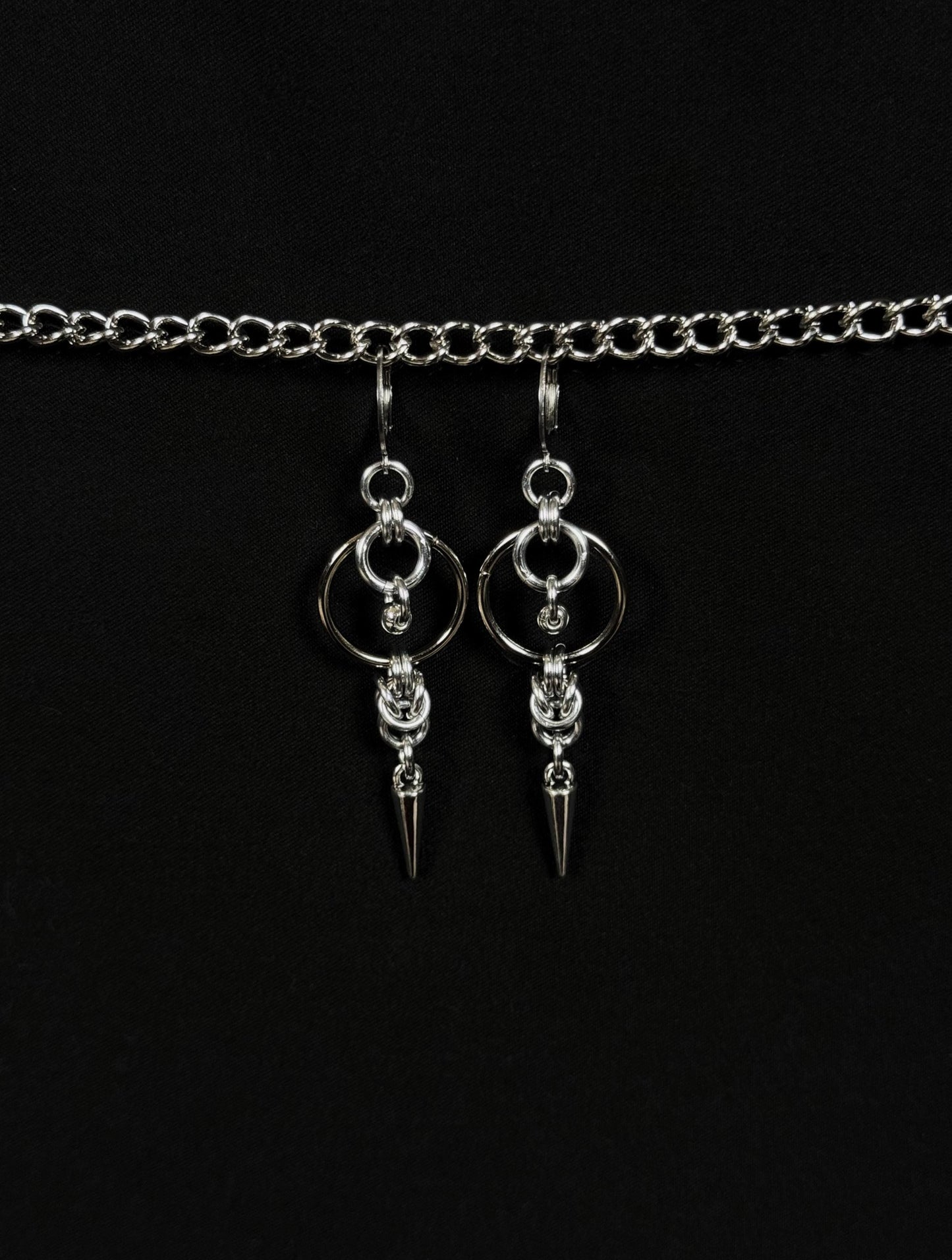 Spiked Byzantine Chainmail Earrings: Gothic Double O Design for Edgy Fashion Enthusiasts