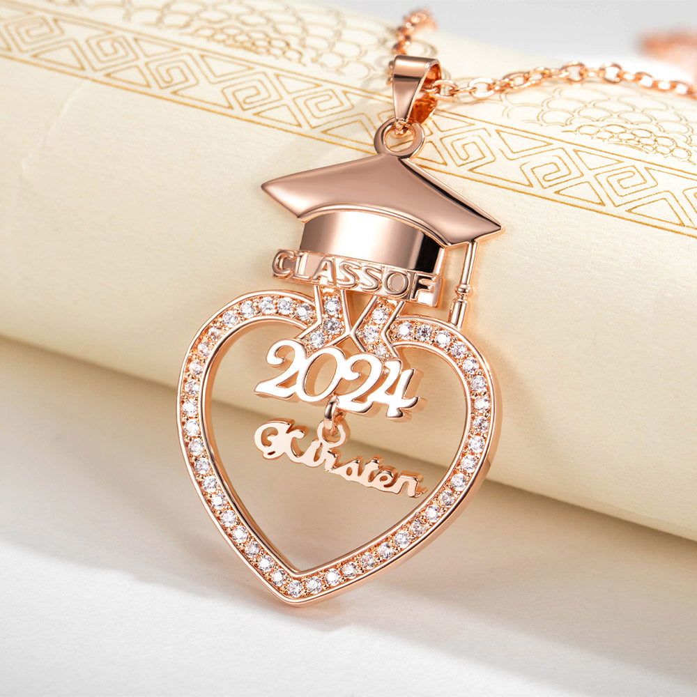 Personalized Bachelor Hat Graduation Necklace with Zircon, Custom Name Heart Charm Silver Necklace, 2024 Graduation Gift for Graduate/Daughter/Sister