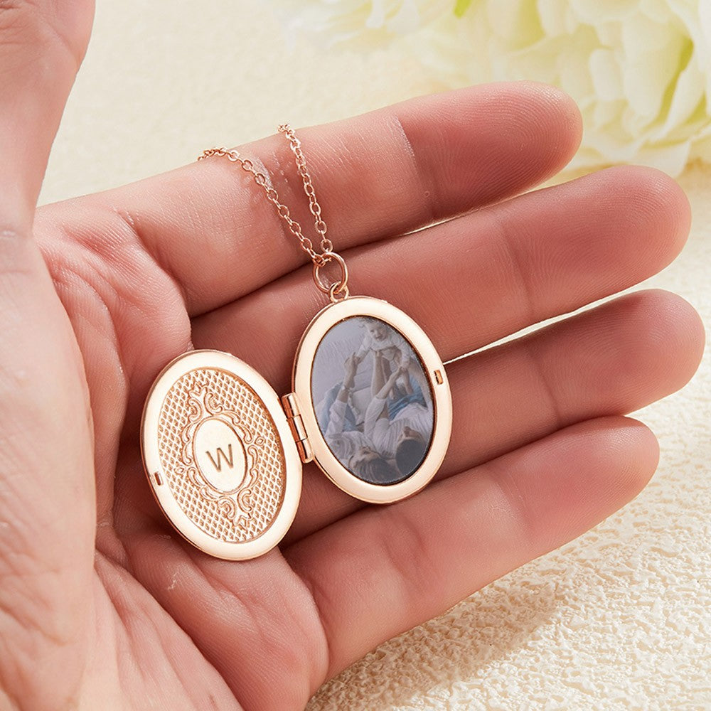 Personalized Photo & Initial Birth Flower Oval Locket Necklace, Custom Picture Oval Necklace, Birthday/Anniversary/Mother's Day Gift for Mom/Her