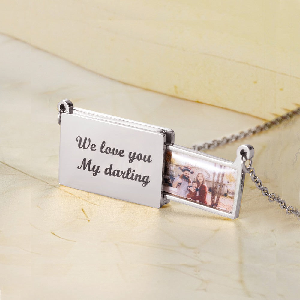 Custom Engraved Photo Locket Necklace, Picture Holder Locket Necklace, Memorial Gift, Birthday/Valentine's Day/Anniversary Gift for Mom/Her/Family