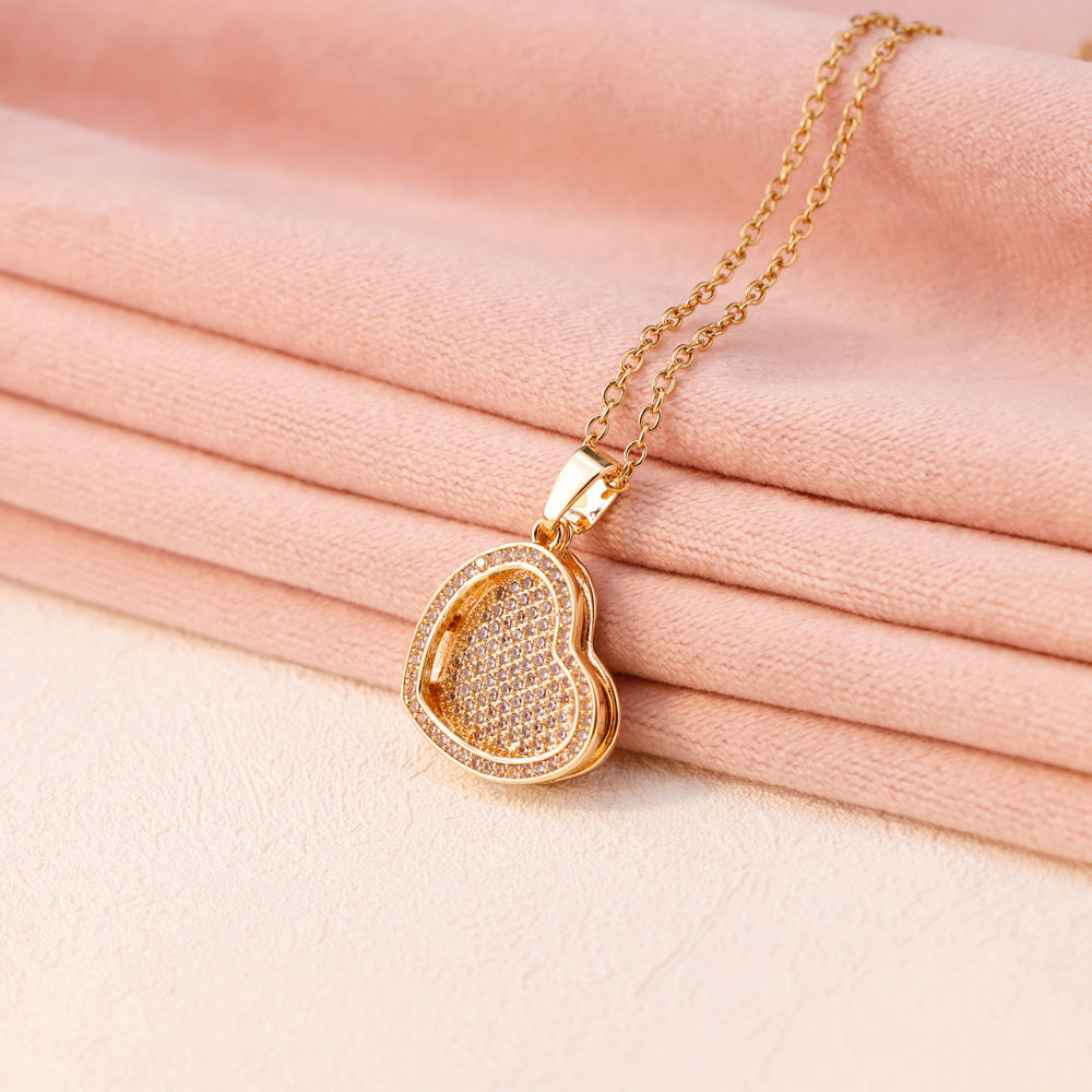 Personalized Heart Pendant Necklace, Custom Engraved Gold Heart Charm with Crystals, Perfect Gift for Valentine's Day