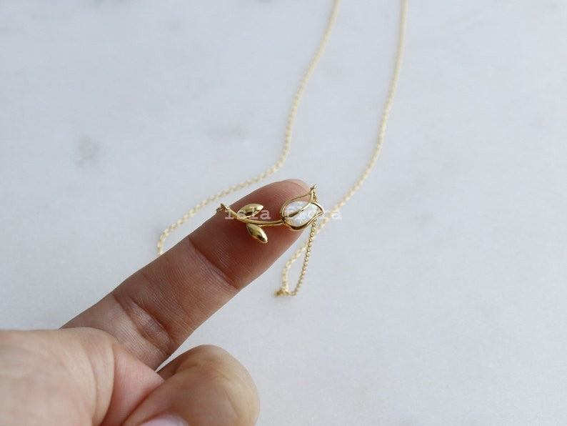 Dainty Enclosed Opal Tulip Wrap Necklace, Simple, Gold, Silver Elegant Aesthetic, Minimal Jewelry, bridesmaid, Delicate, Layering Her Gift