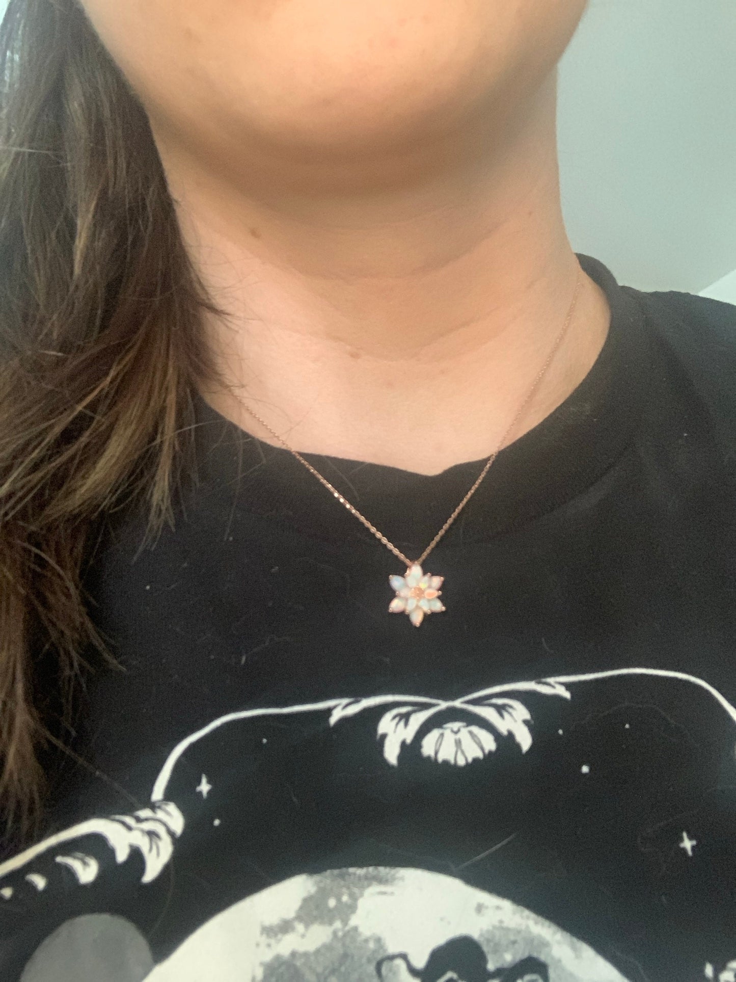 Opal Flower Necklace,Dainty Opal Necklace, Opal Flower Necklace ,White Opal Necklace Gold,Mothers Day Gift, Briedsmaid Necklace,Gift for her