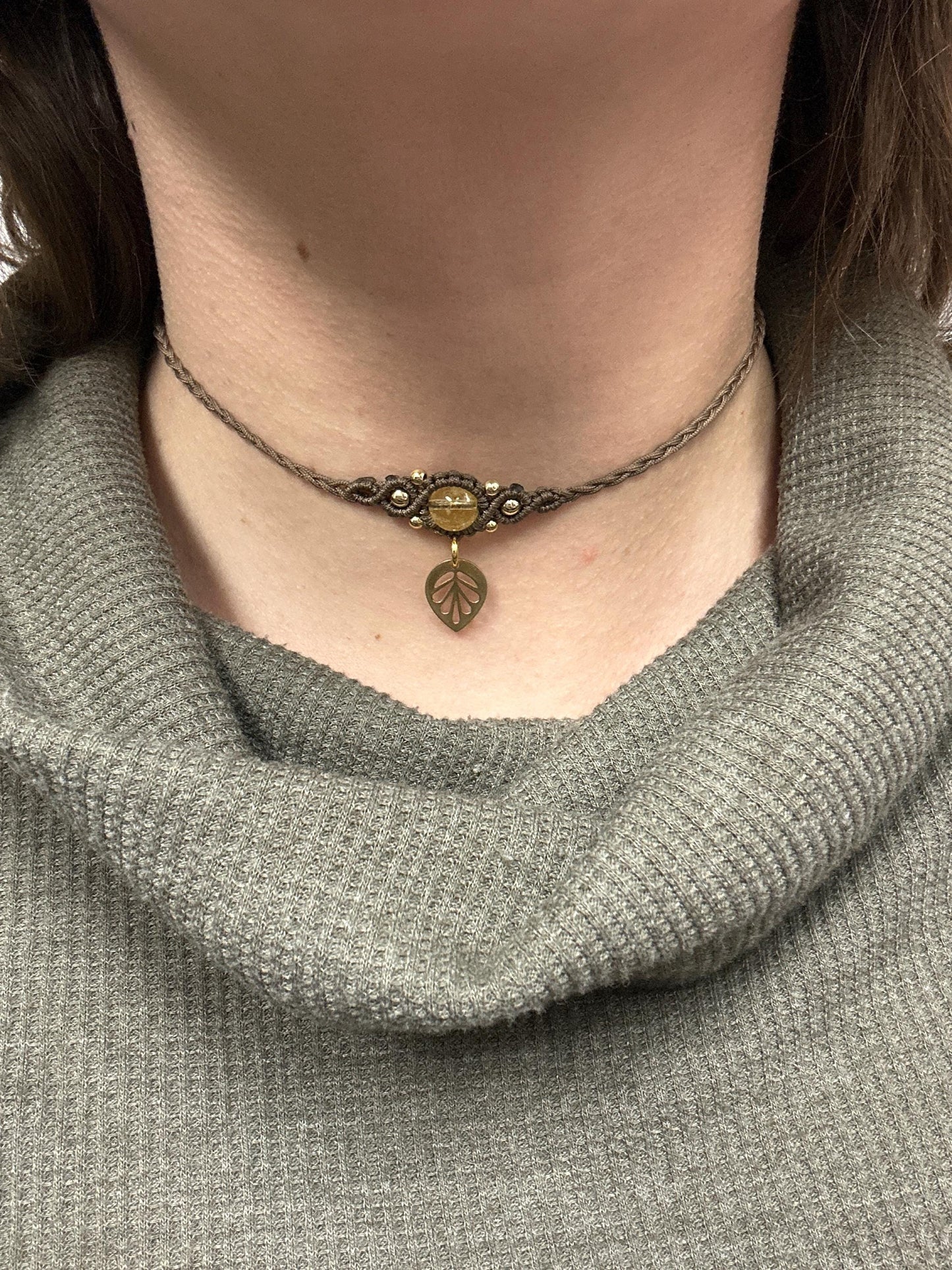 Leaf - Healing Crystal Macrame Choker, boho hippie choker necklace, bohemian jewelry, leaf jewelry, customizable choker, elven jewelry