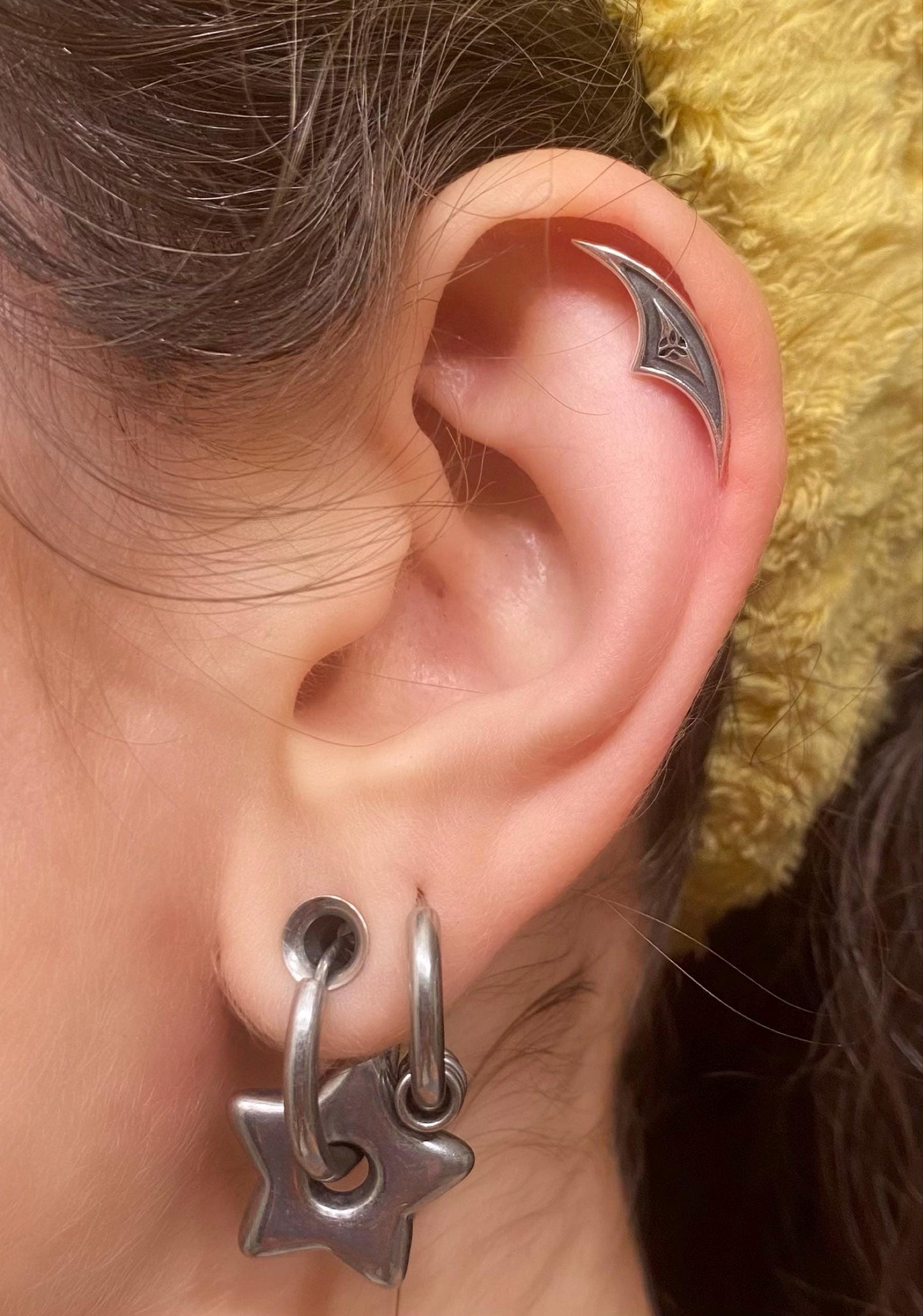 Goth Hidden Helix Earring • Cartilage Helix Piercing 18G 16G •  Dark Silver Jewelry • Gothic Jewelry Punk Tattoo Medieval Earring • CRT021