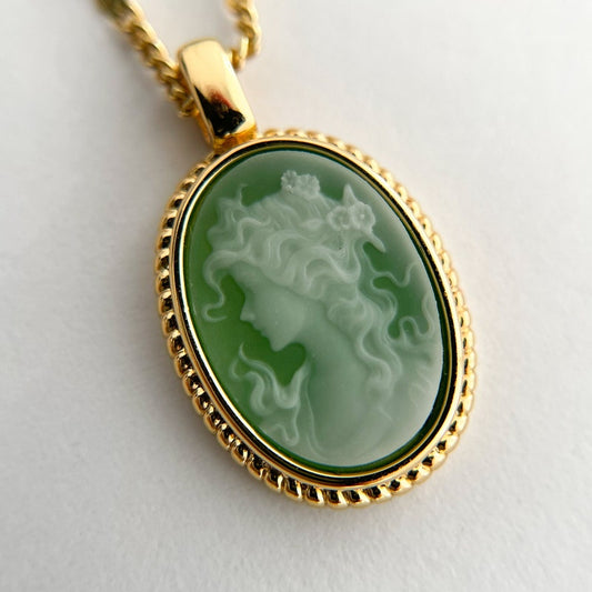 Cameo Necklace, Gold Necklace, Agate Necklace, Vintage jewelry, Cameo Pendant, Vintage Necklace, Vintage jewelry, Victorian necklace Gift