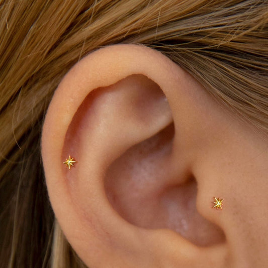 Tiny Star stud earrings - Dainty stud earrings - Sterling silver stud earrings