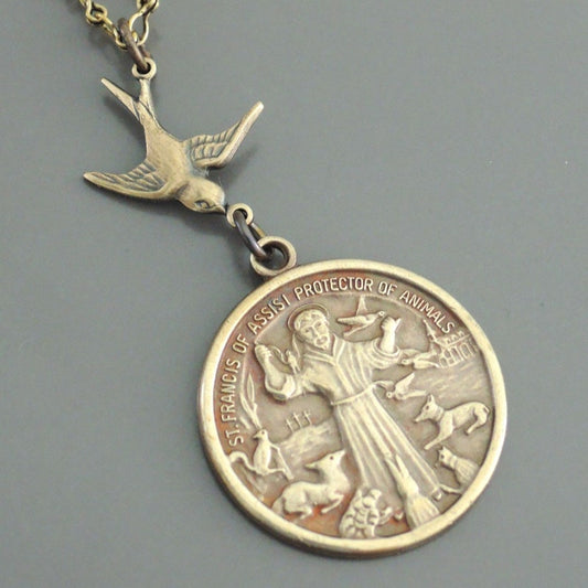 Vintage Jewelry - Vintage Necklace - Saint Francis necklace - Brass Necklace - Religious jewelry - Catholic necklace - handmade jewelry
