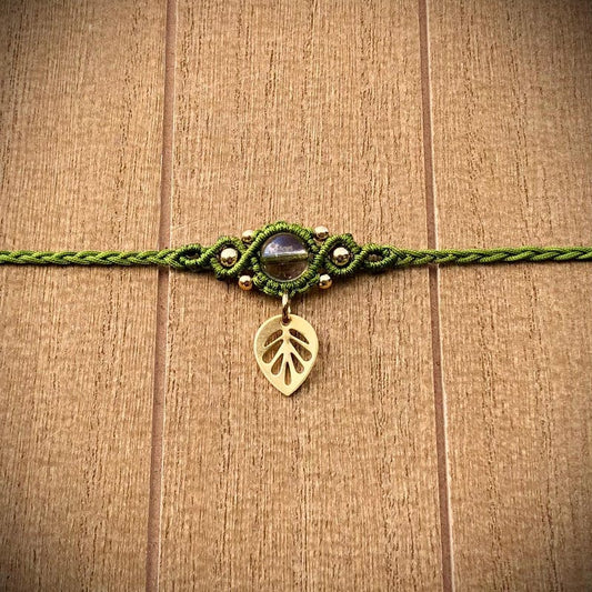 Leaf - Healing Crystal Macrame Choker, boho hippie choker necklace, bohemian jewelry, leaf jewelry, customizable choker, elven jewelry
