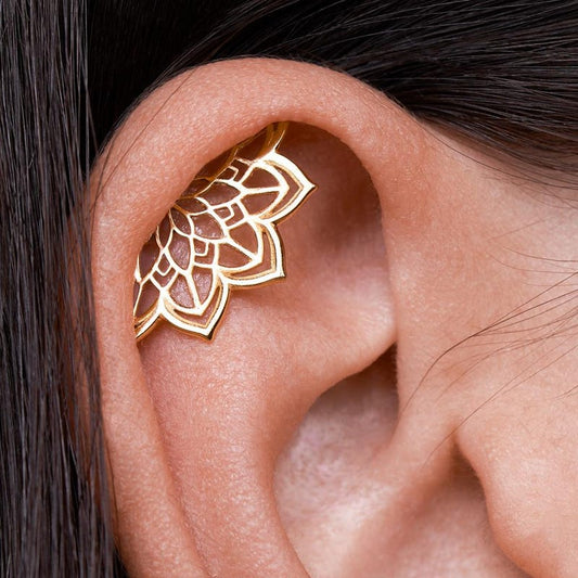 Boho Helix Earring • Geometric Mandala Lotus Flower Hidden Helix • Piercing 18G 16G • Cartilage Bohemian Silver Spiritual Jewelry • CRT023 B