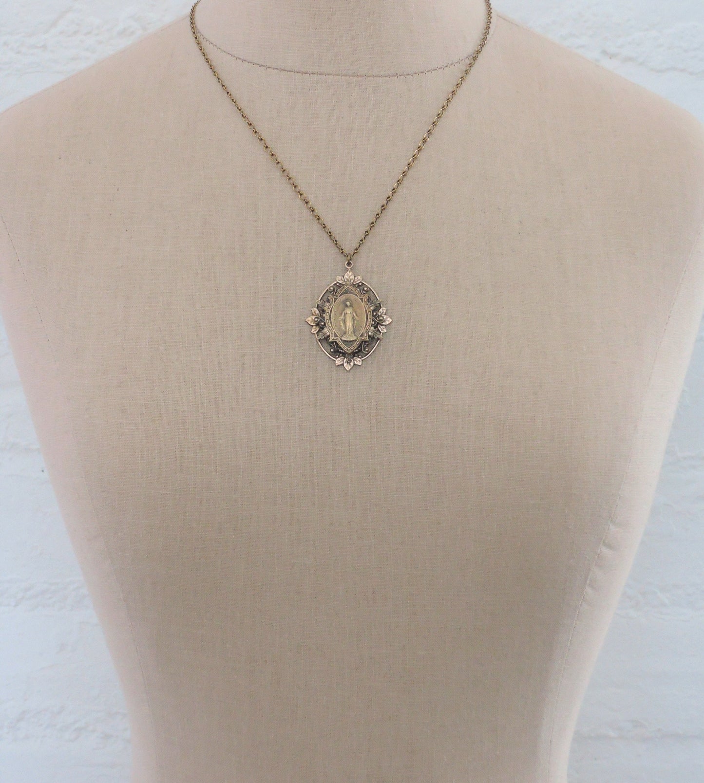Vintage Jewelry - Vintage Brass Necklace - Mother Mary Necklace - Catholic jewelry - Spiritual Jewelry - Chloe's Vintage Jewelry