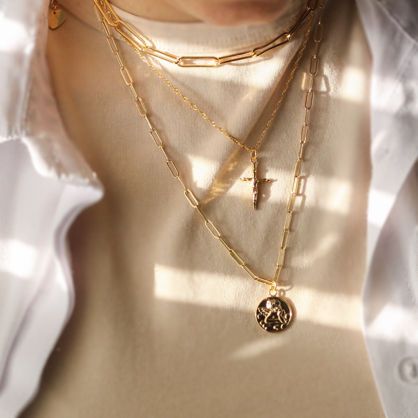 18K Gold Cross Necklace, Dainty Cross Necklace, Crystal Cross Necklace, Icon, Unisex, Personalized Gift for mom, Christmas Gift