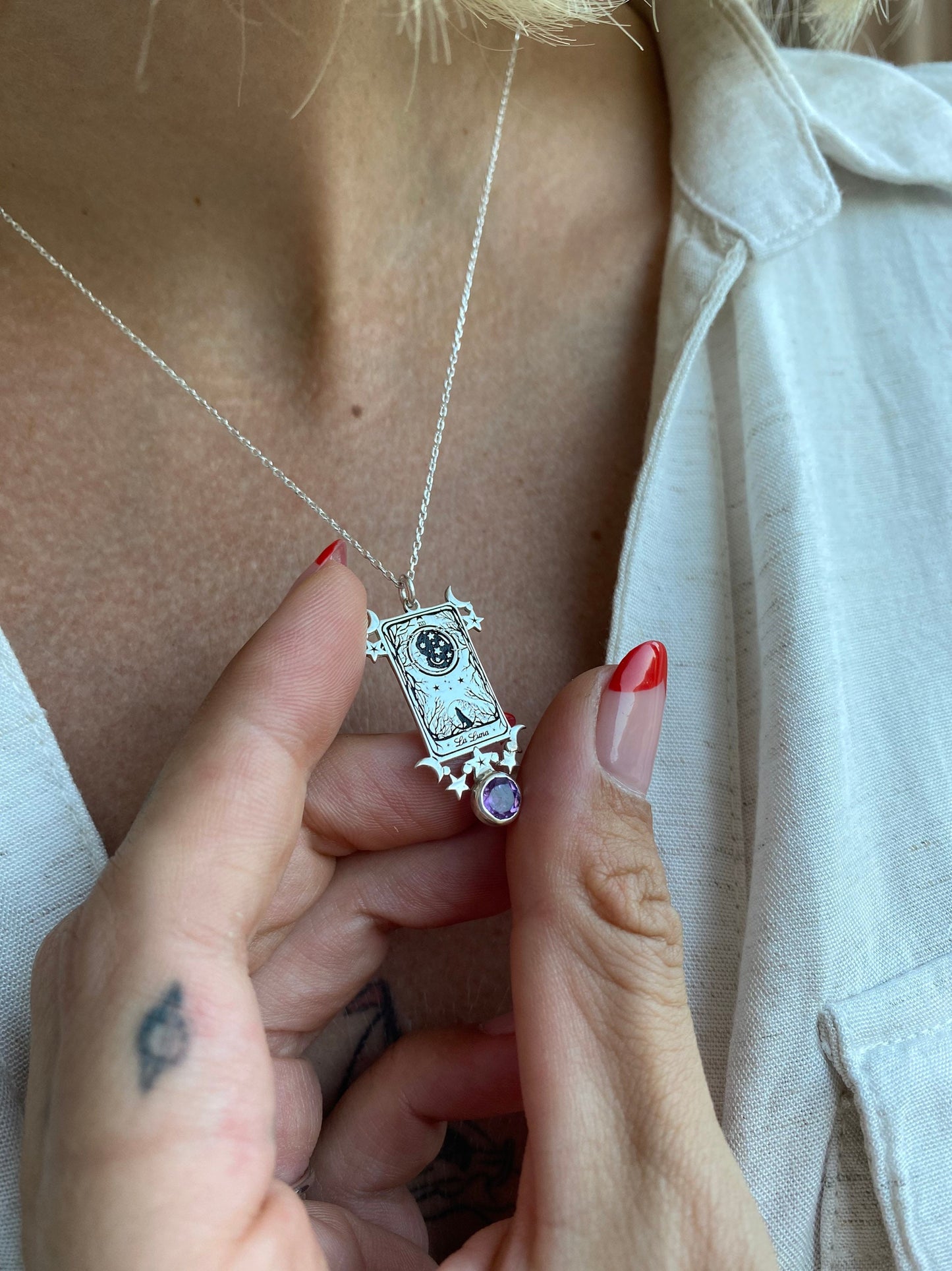 Tiny La luna ( Linerworks design) with amethyst stone 925 silver necklace