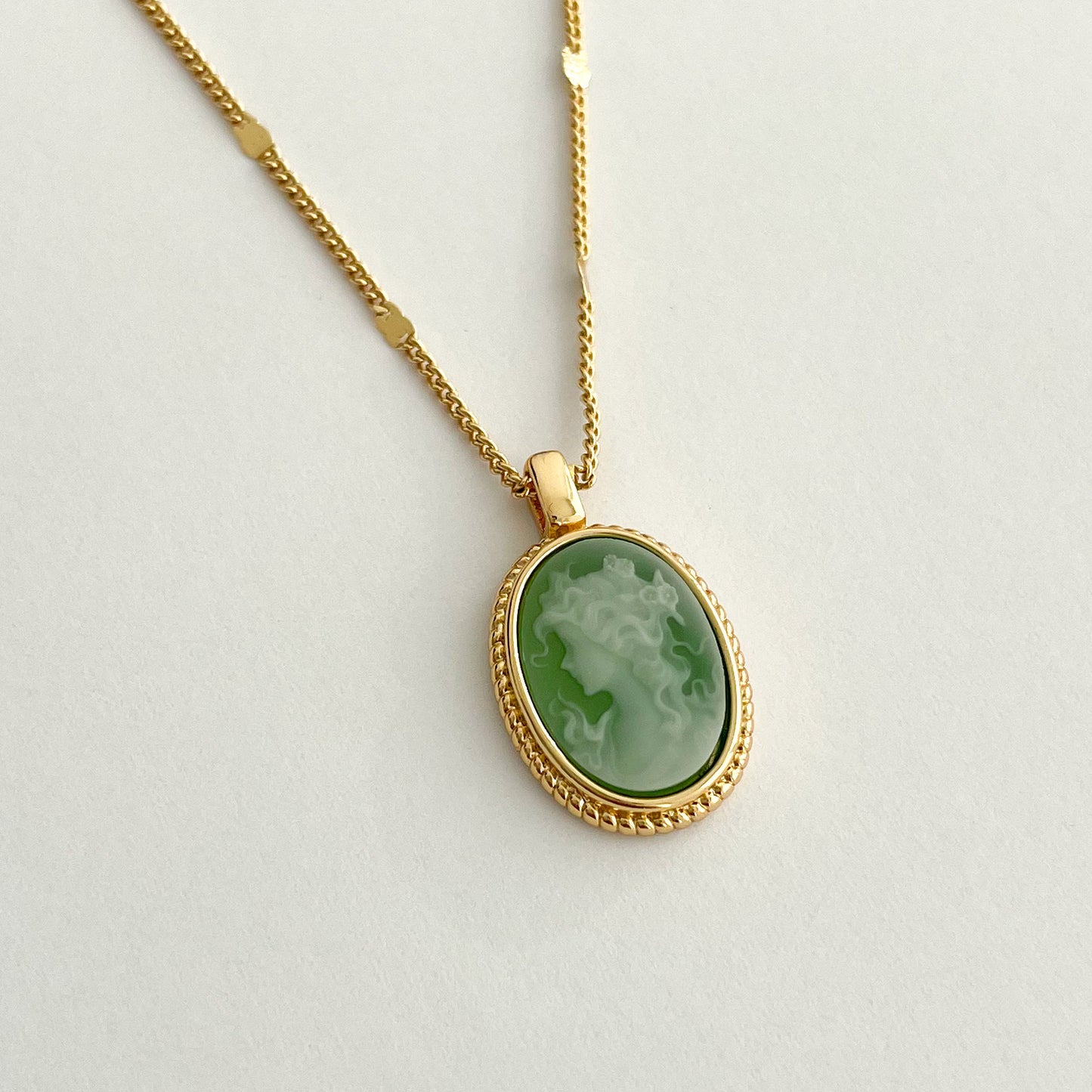 Cameo Necklace, Gold Necklace, Agate Necklace, Vintage jewelry, Cameo Pendant, Vintage Necklace, Vintage jewelry, Victorian necklace Gift
