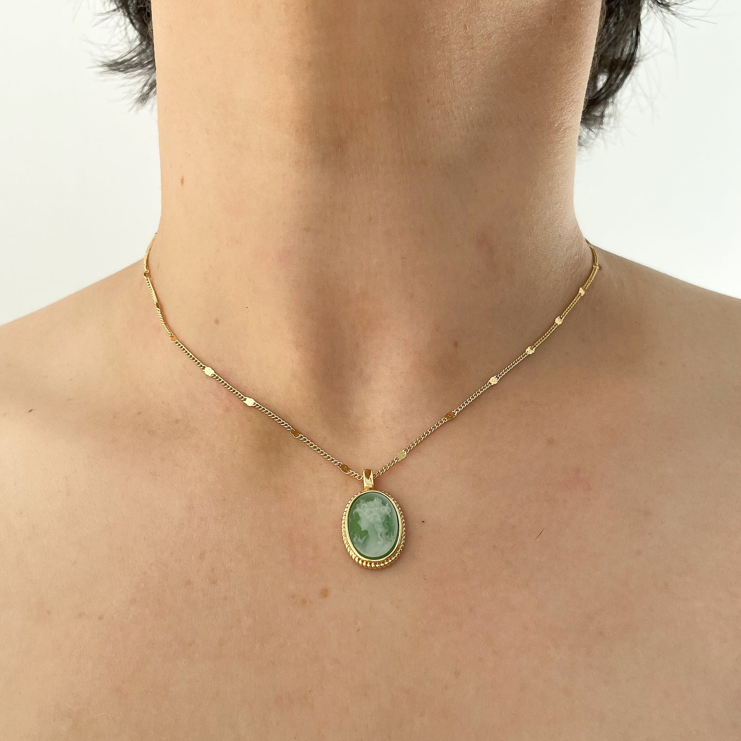 Cameo Necklace, Gold Necklace, Agate Necklace, Vintage jewelry, Cameo Pendant, Vintage Necklace, Vintage jewelry, Victorian necklace Gift