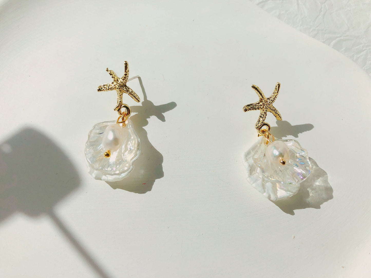 Gold Starfish Earrings/Sea Shell Pearl Dangle Earrings/Starfish With Seashell Earrings/Summer Earrings/Beach and Tropical Gifts