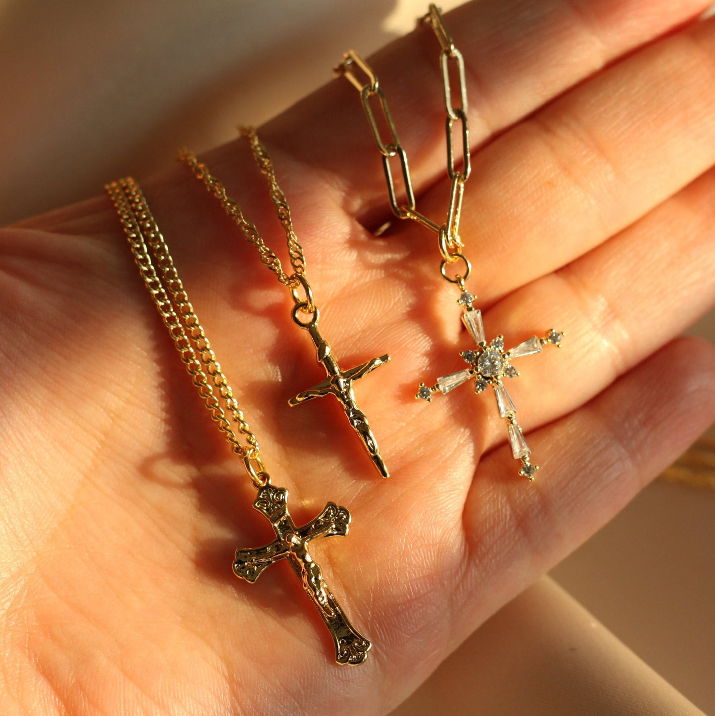18K Gold Cross Necklace, Dainty Cross Necklace, Crystal Cross Necklace, Icon, Unisex, Personalized Gift for mom, Christmas Gift