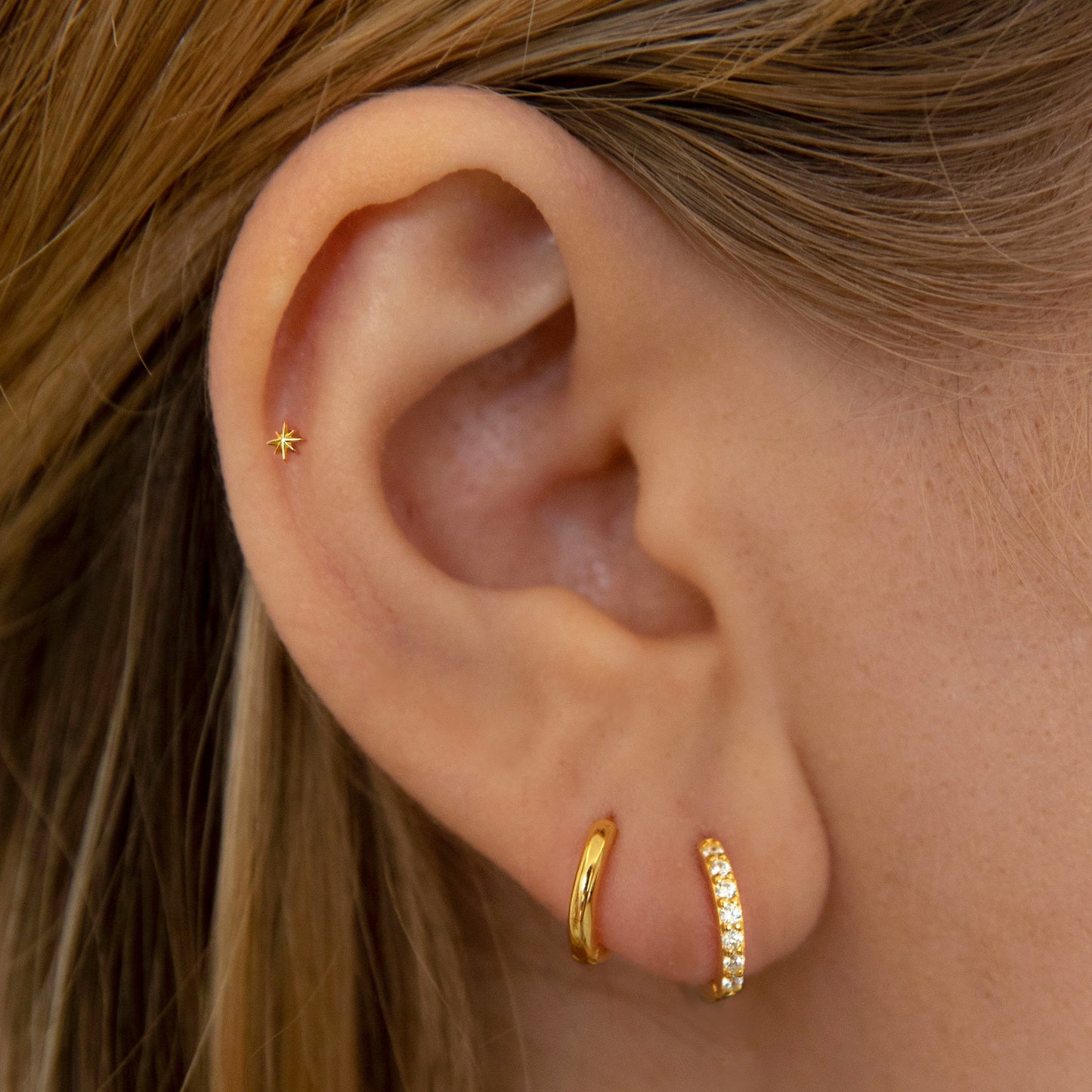 Tiny Star stud earrings - Dainty stud earrings - Sterling silver stud earrings