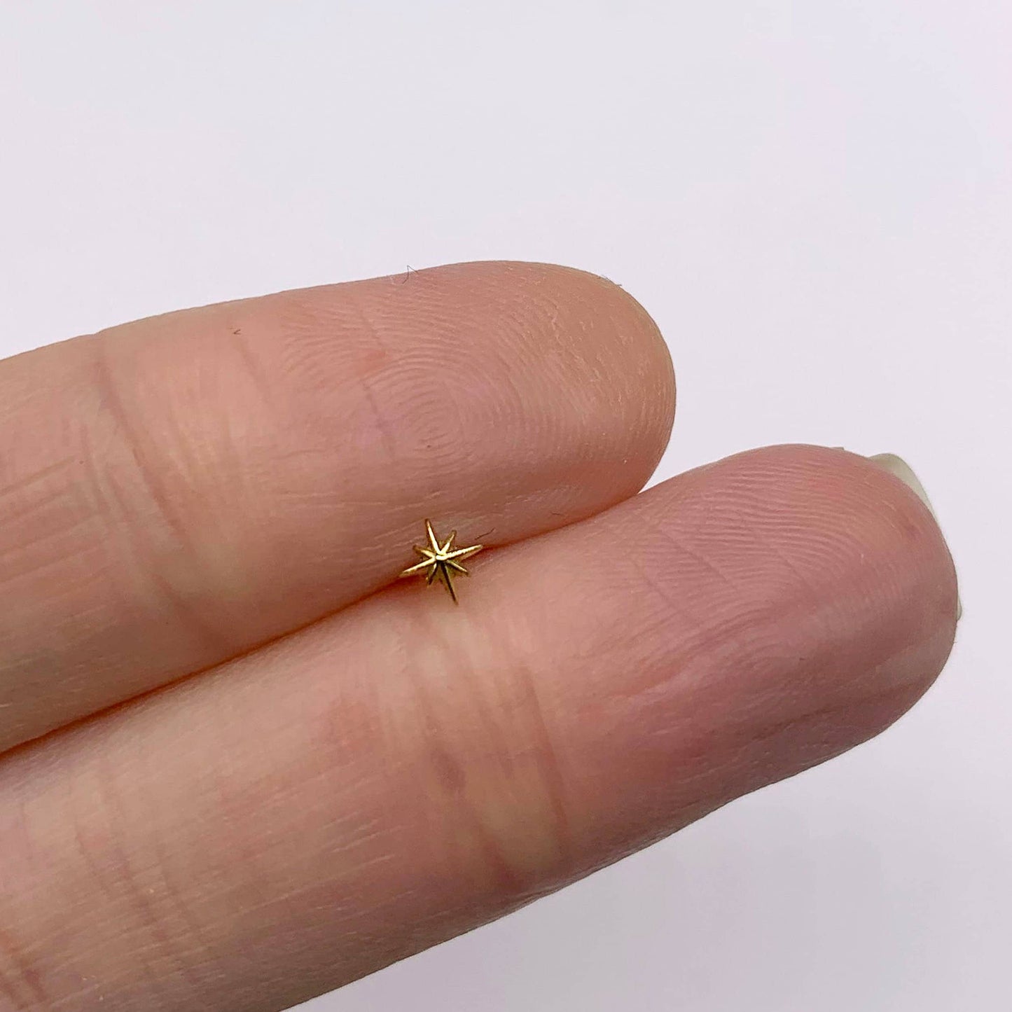 Tiny Star stud earrings - Dainty stud earrings - Sterling silver stud earrings