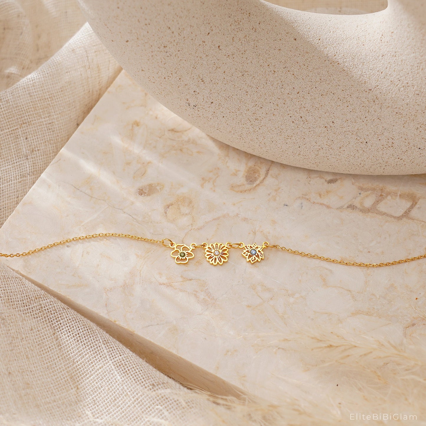 Custom Birthflower Necklace with Birthstone, Family Birth Flower Necklacce, Birth Month Necklace, Bridesmaids Gift for Her, Mothers Day Gift