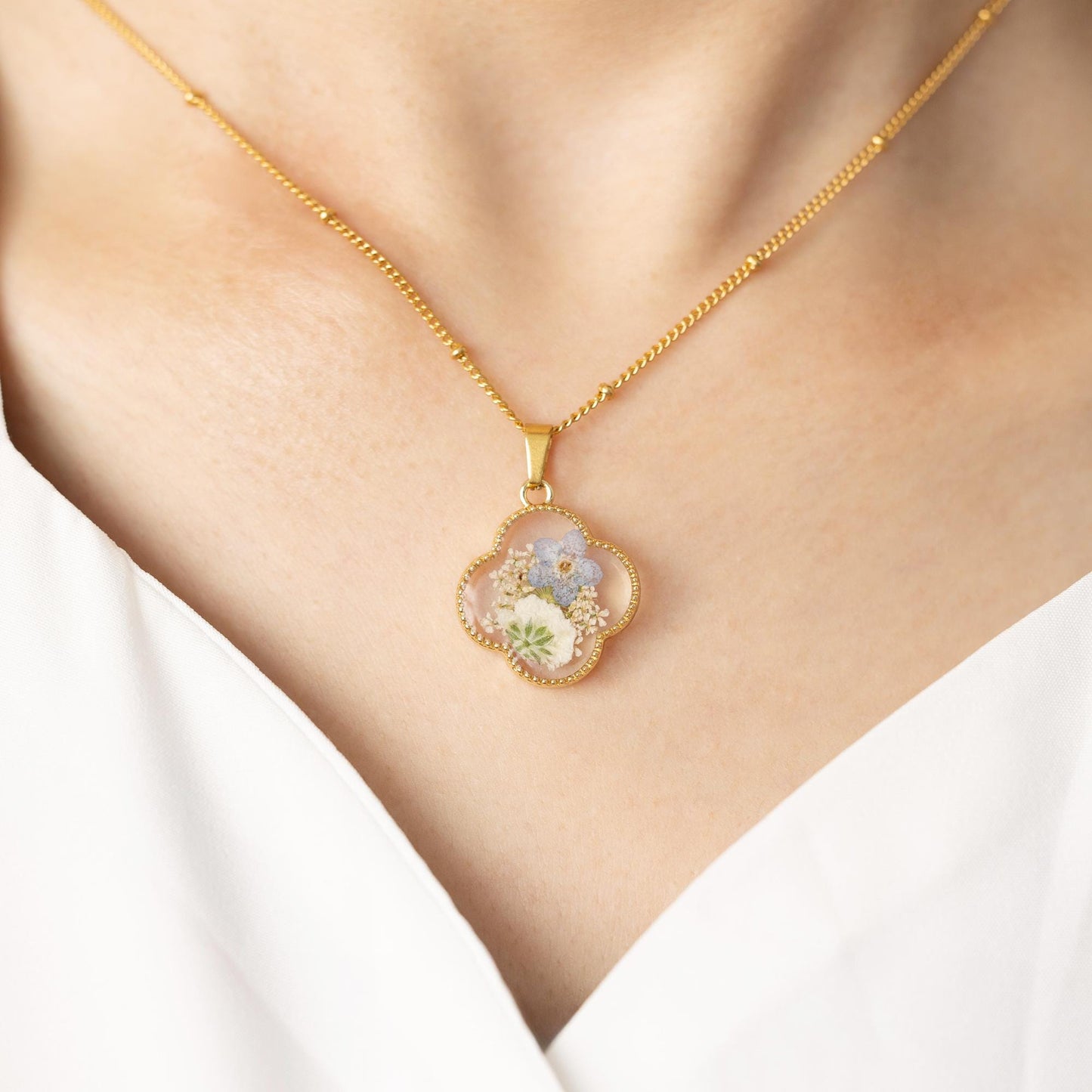 Forget Me Not and Baby's Breath Necklace, Resin Real Pressed Flower Jewerly, ForgetMeNot, Miscarriage Gift, Necklace for Women, Gift for Her