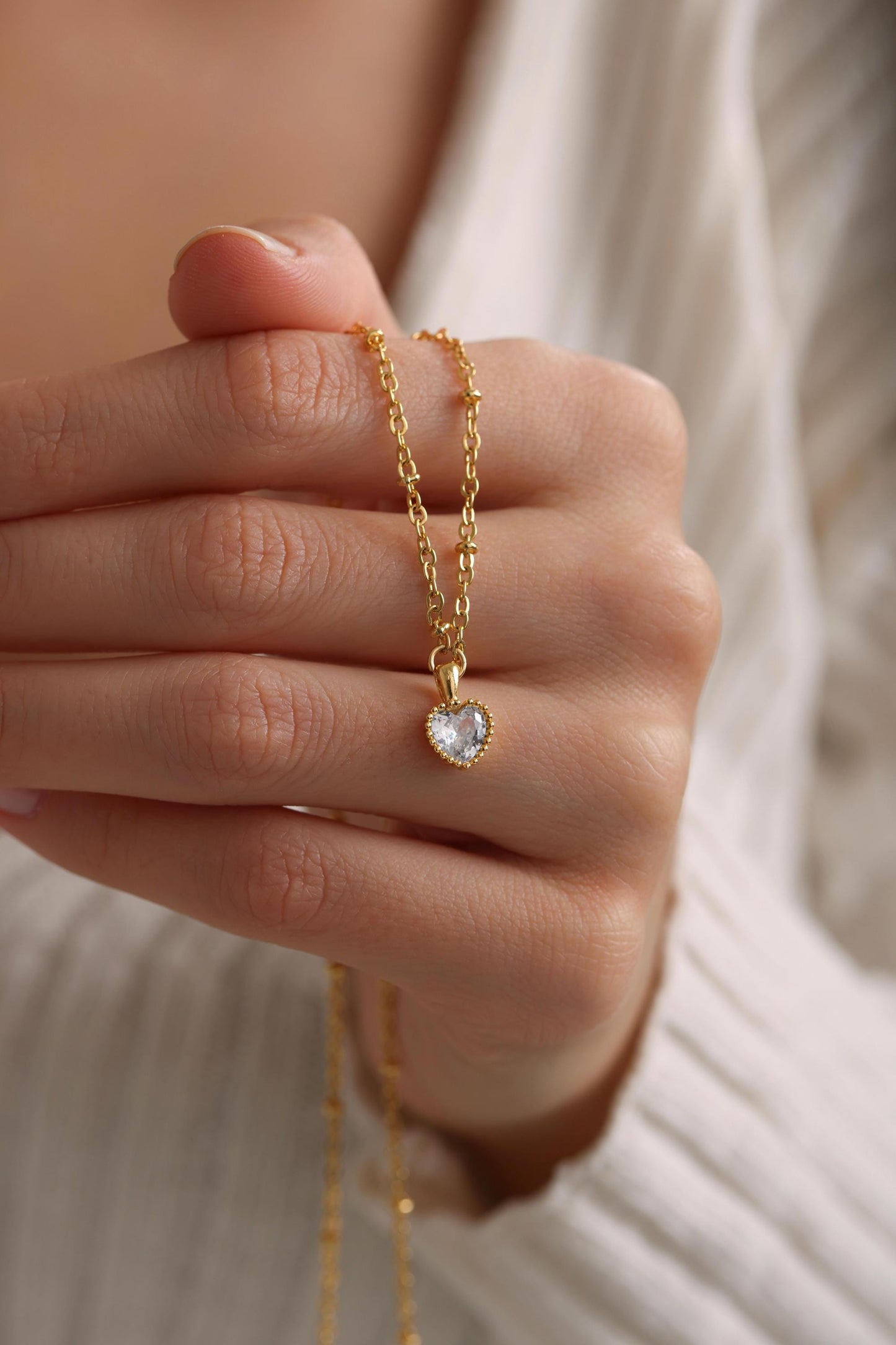 Personalized Tiny Heart Birthstone Necklace, Minimalist Heart Necklace, Love Necklace, Valentine's Day Gift, Christmas Gift, Gift for her