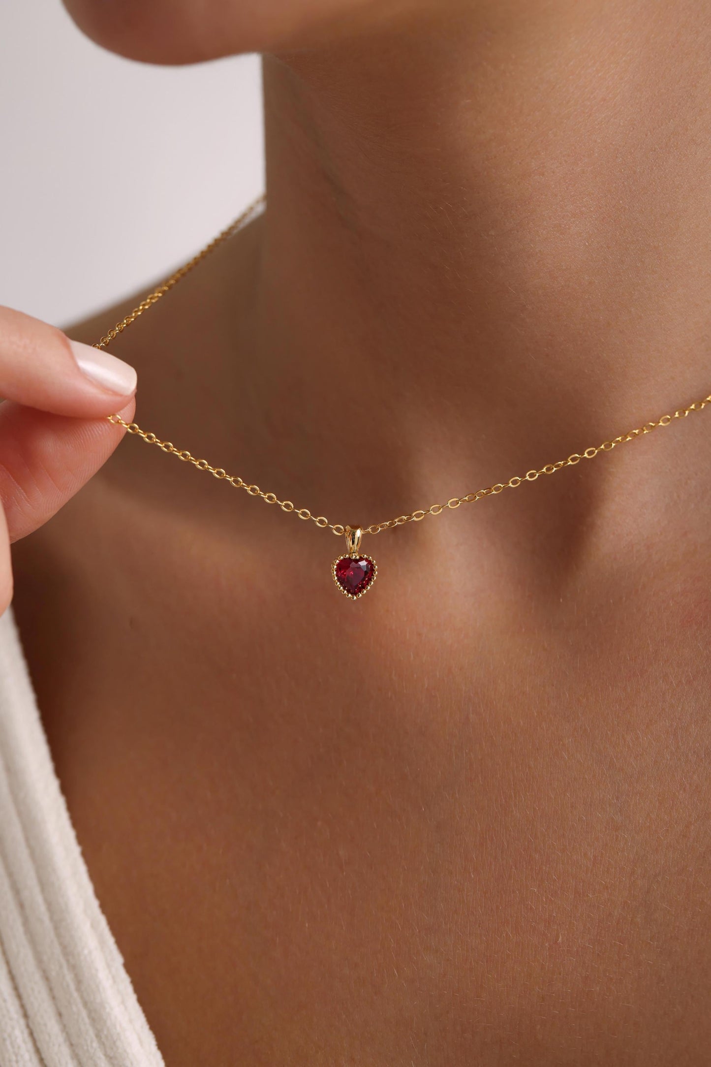 Personalized Tiny Heart Birthstone Necklace, Minimalist Heart Necklace, Love Necklace, Valentine's Day Gift, Christmas Gift, Gift for her