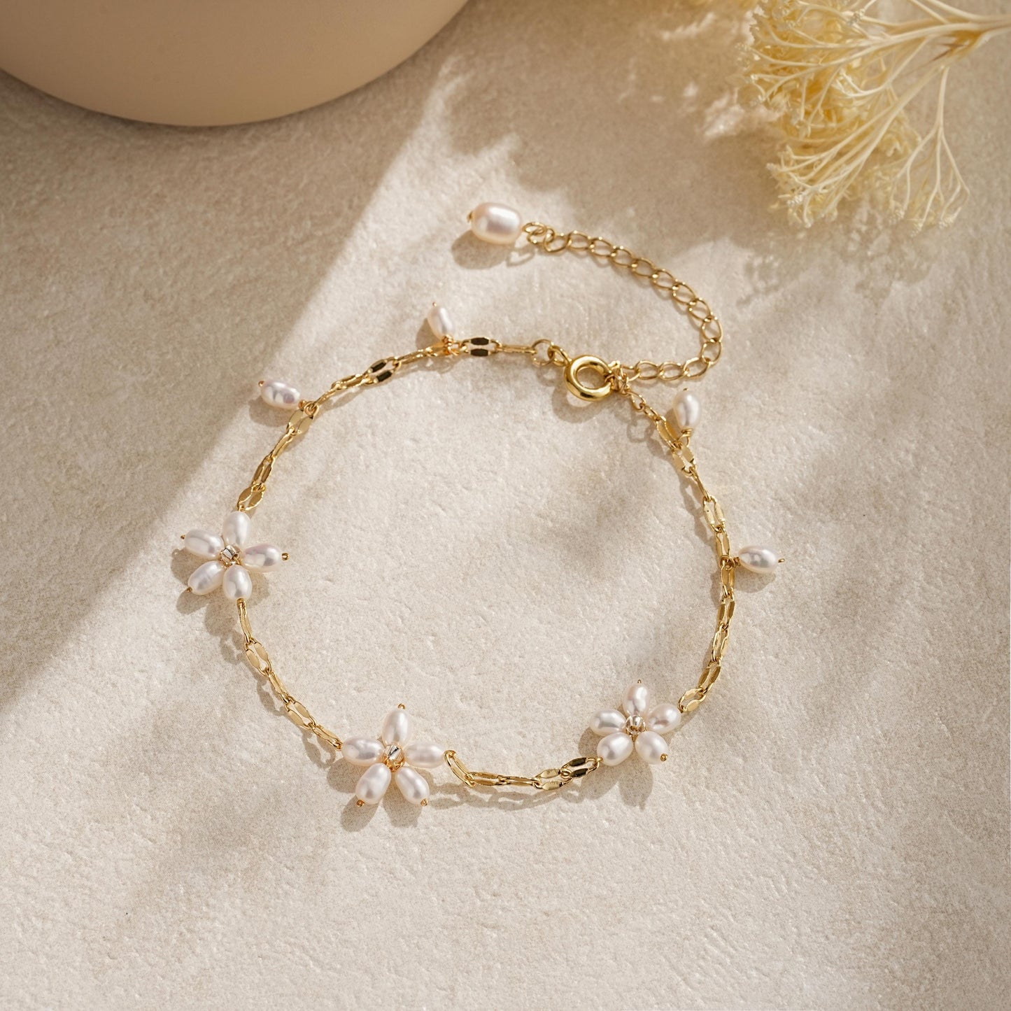 Freshwater Pearl Earrings,Dainty Flower Hoop Earrings,Daisy Pearl Earrings,Pearl Bracelet,Bridal Earrings,Wedding Earrings,Pearl Jewelry Set